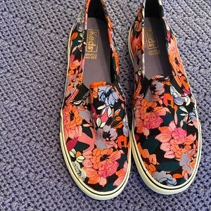 Keds Women's Floral Slip-On Sneakers - Black and Pink